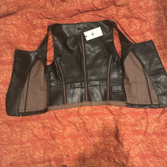 NWT 7 For All Mankind SMALL/MEDIUM Pleather Gucci-esq Beige Houndstooth Vest - Picture 7 of 8